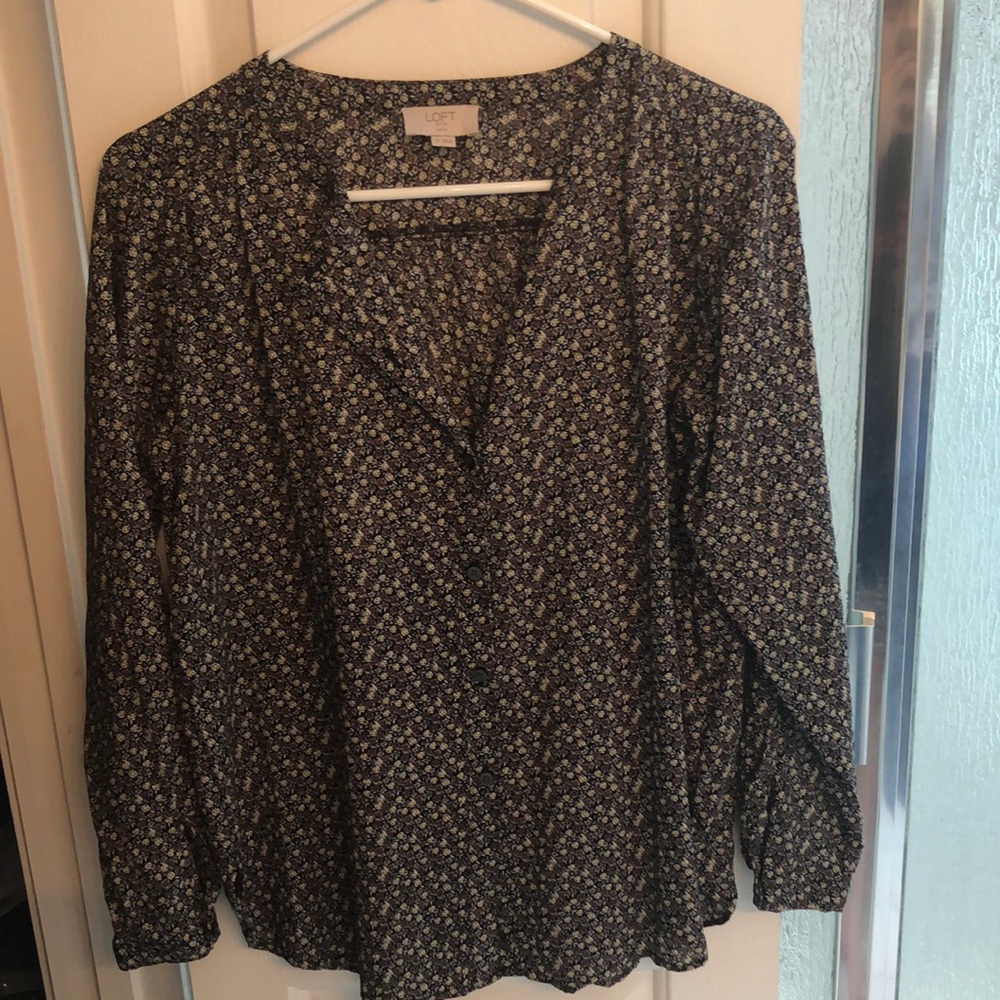 LOFT Petites Sp Floral Pattern Black Top